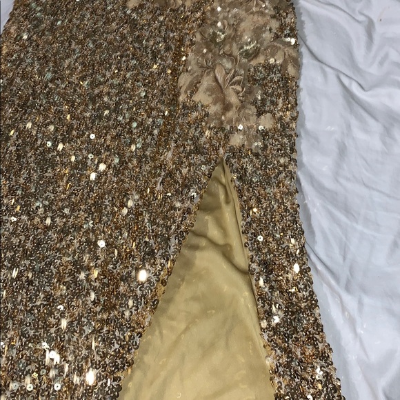 GOLD SHINY LONG DRESS ‼️ - Picture 9 of 12